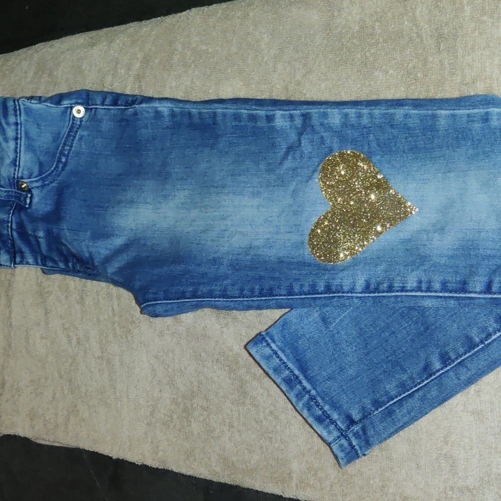 Girls jeggings.